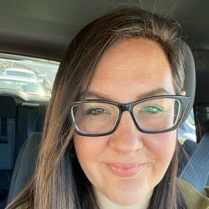 Meet your Posher, Alana